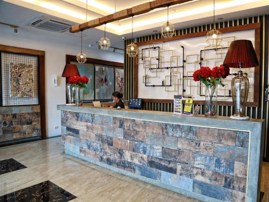 Big Hotel Suites Mandaue City Zewnętrze zdjęcie